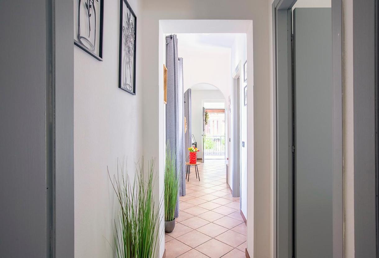 Villa L'Acero Rosso - Giardino Privato E Box Auto Menaggio Exterior foto